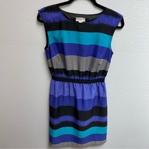 Ann Taylor LOFT Dress with fitted waist - size XS